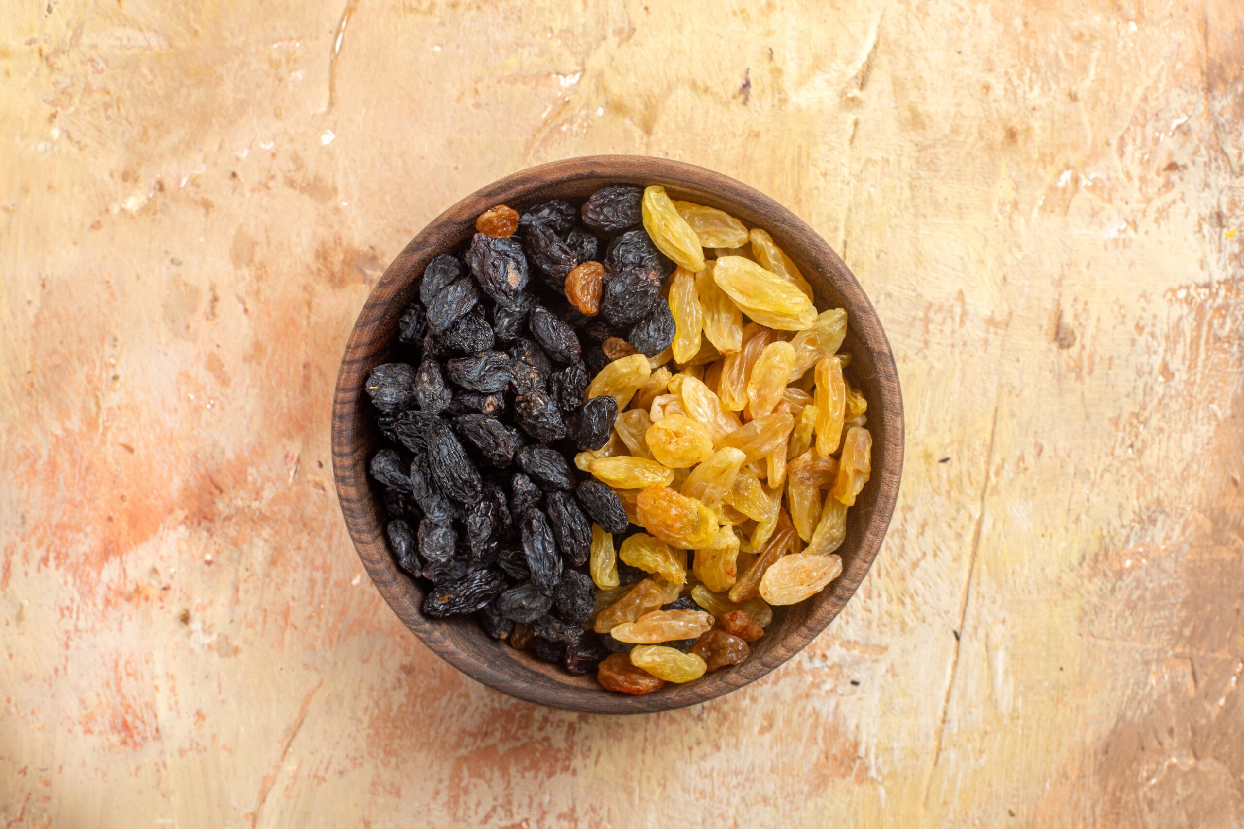 6 health benefits of raisins (Kishmish)